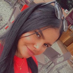 Meet your Posher, Maria fernanda